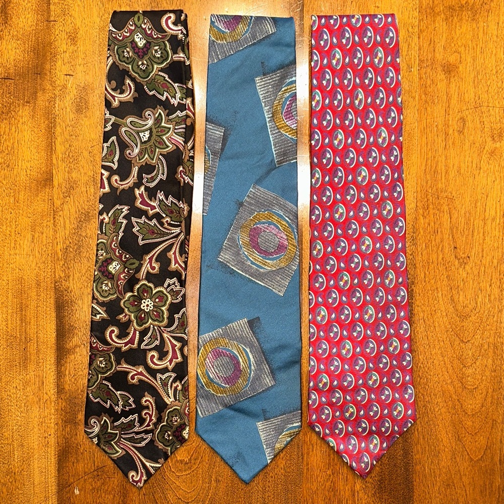 Dior Men's Tie Set - Black, Blue, Red - Picture 1 of 8